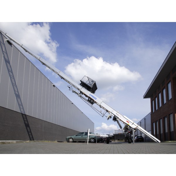 Verhuislift Big Easy tot 25 meter op aanhangwagen - benzinemotor